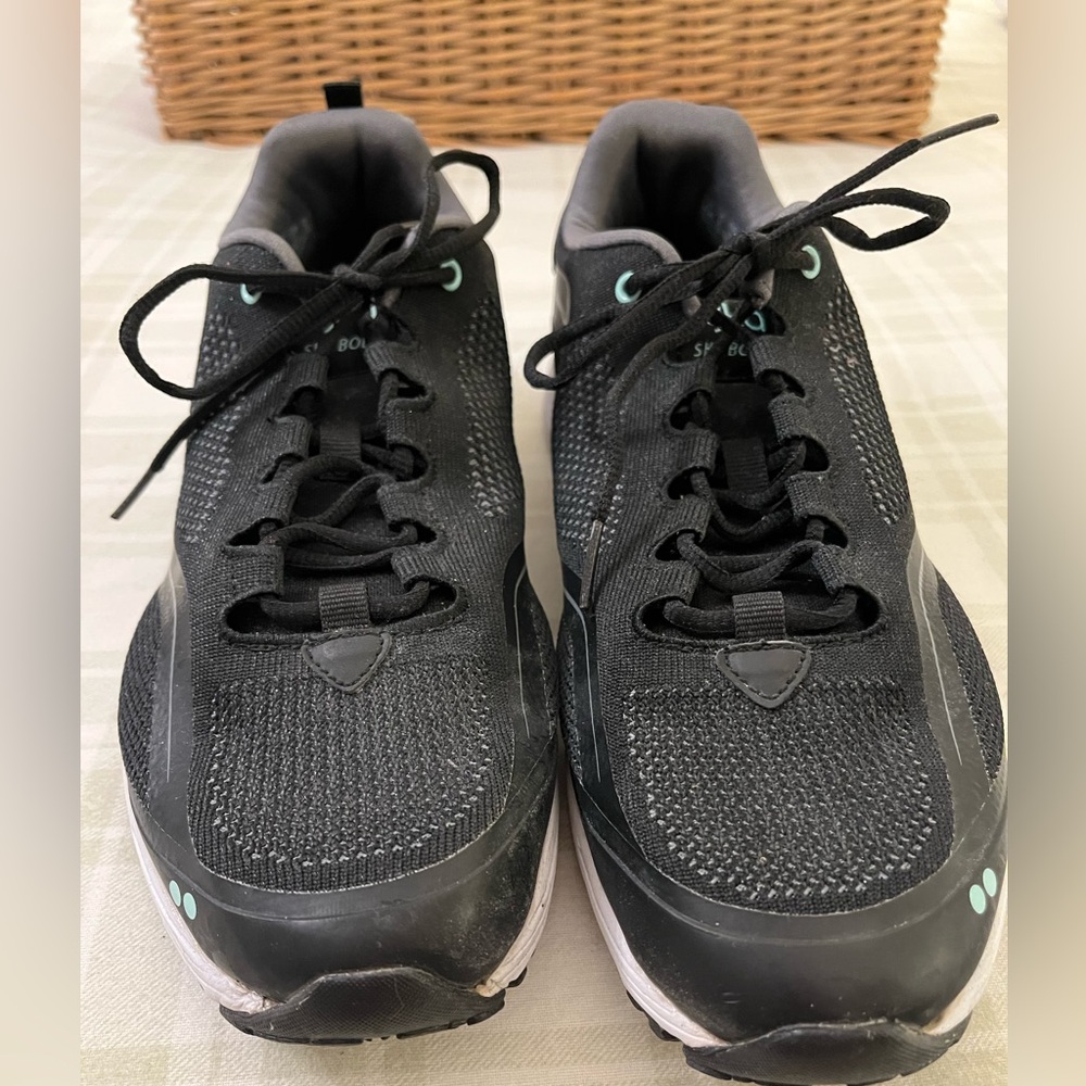 EUC Ryka black lace-up sneakers with aqua accents, size 11 wide